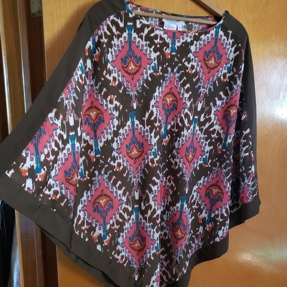 Liz Lange Tops - Size L Completely Me Liz Lange Maternity Poncho Shirt